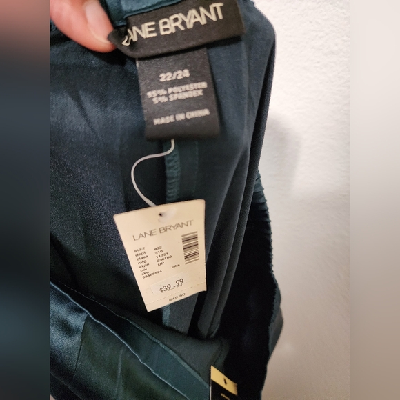 Satin maxi skirt - Picture 2 of 4